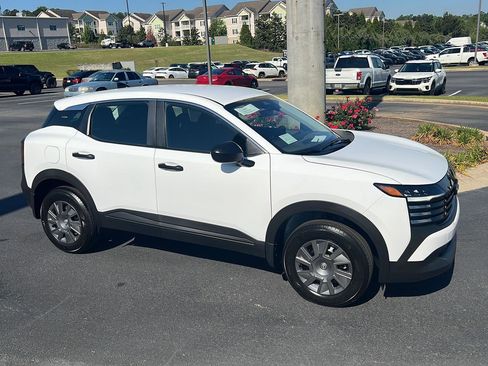 New 2026 Nissan Kicks S w/ Charging Package FWD image 7