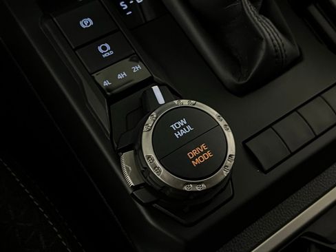 Certified 2025 Toyota 4Runner SR5 image 18