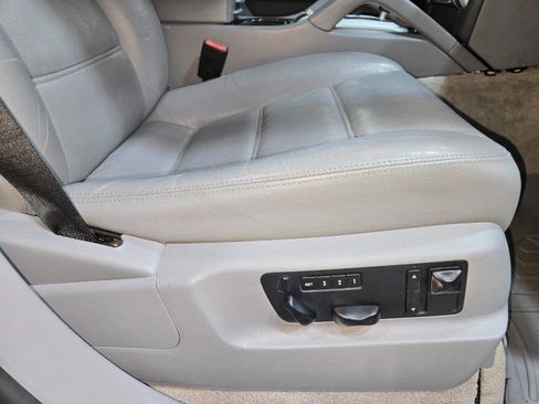 Used 2006 Porsche Cayenne Turbo S image 59