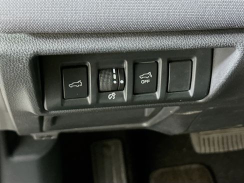 Used 2021 Subaru Outback Premium AWD/4WD image 17