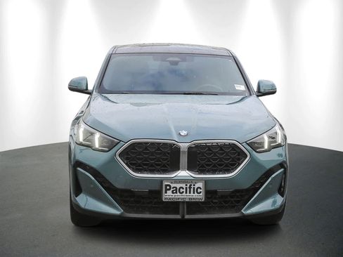 Used 2025 BMW X2 xDrive28i w/ Convenience Package image 2