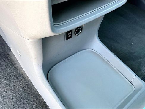 Used 2014 Toyota Sienna LE FWD image 22