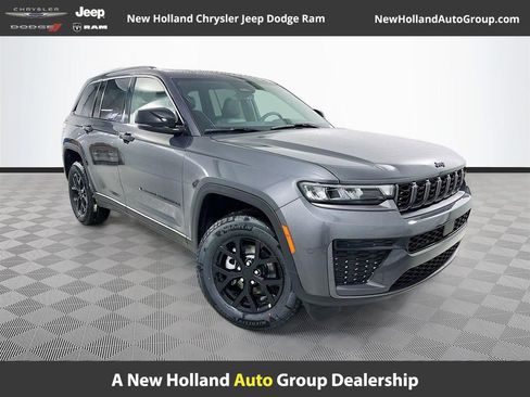 New 2026 Jeep Grand Cherokee Altitude AWD/4WD image 1