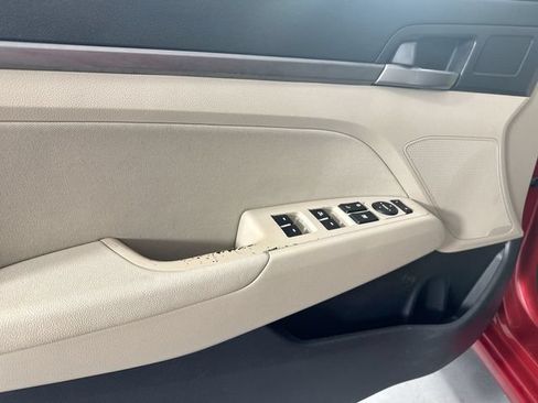 Used 2017 Hyundai Elantra Value Edition w/ Cargo Package FWD image 20