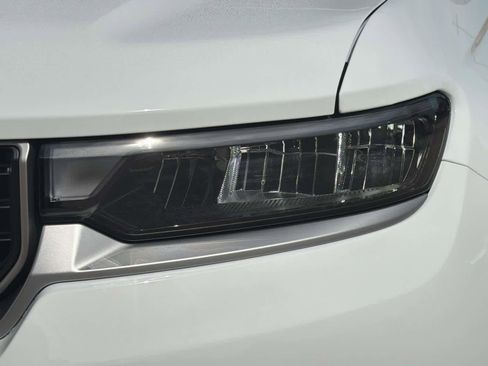 New 2026 Jeep Grand Cherokee L Limited AWD/4WD image 9