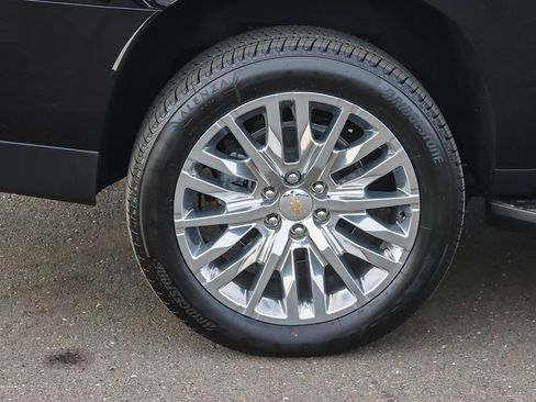 New 2026 Chevrolet Suburban LS image 10