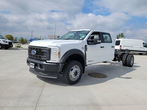 New 2026 Ford F550 4x4 Crew Cab Super Duty image 4