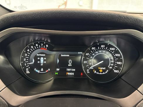 Used 2020 Lincoln MKZ FWD image 34