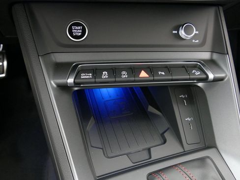 New 2025 Audi Q3 2.0T Premium Plus image 22