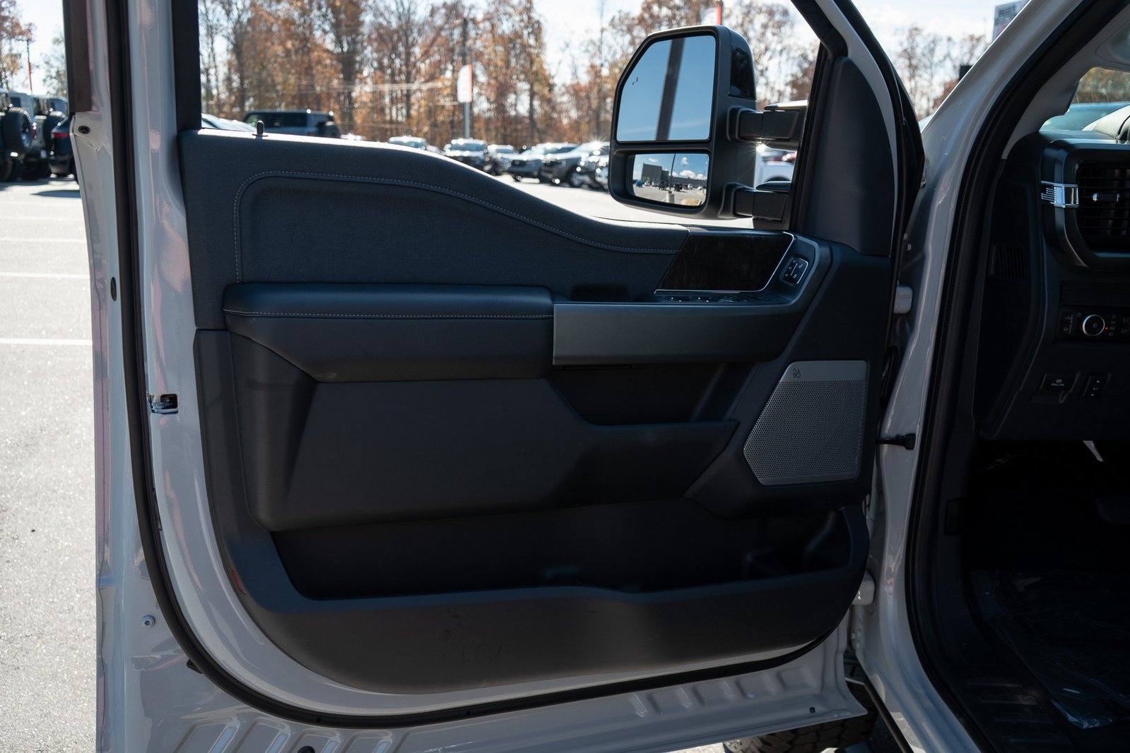 New 2026 Ford F250 Lariat w/ Black Appearance Package AWD/4WD image 16