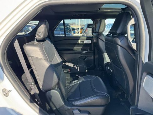 Used 2020 Ford Explorer ST w/ Premium Technology Package image 10