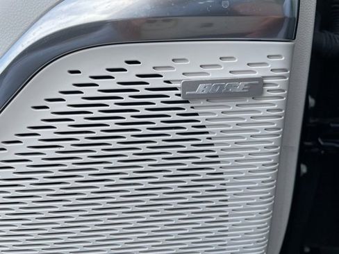 Used 2024 GMC Acadia Denali image 9