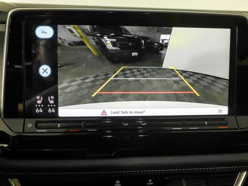 Used 2025 Volkswagen Atlas Cross Sport SE FWD image 8