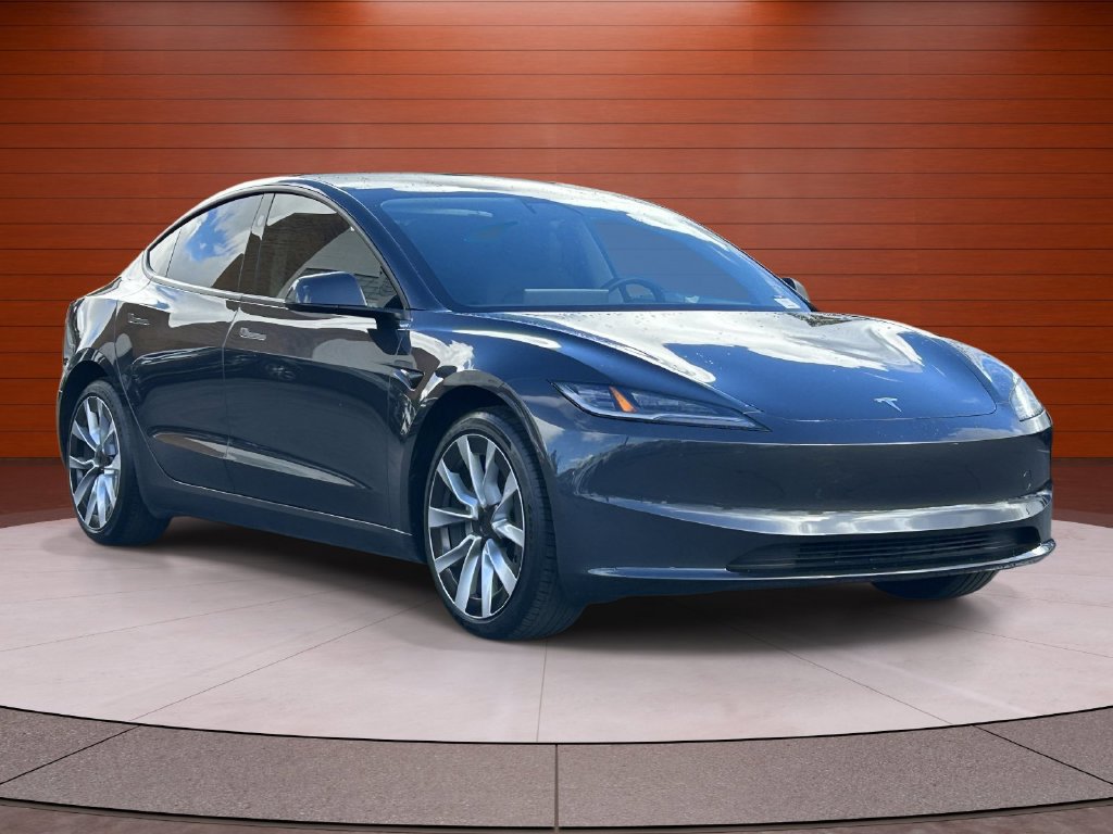 Used 2025 Tesla Model 3 Long Range RWD image 5