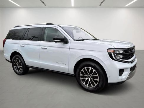 Used 2025 Ford Expedition Platinum AWD/4WD image 6
