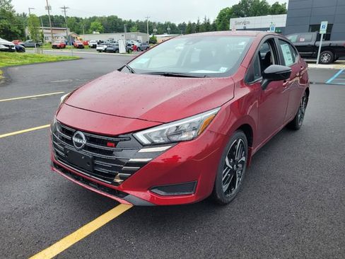 New 2025 Nissan Versa SR image 9