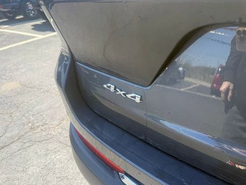 Used 2023 Jeep Grand Cherokee L Laredo AWD/4WD image 37