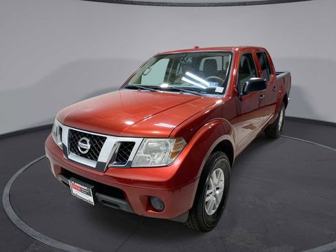 Used 2016 Nissan Frontier SV AWD/4WD image 1