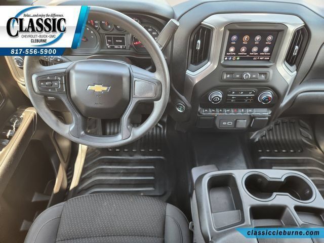 Used 2025 Chevrolet Silverado 1500 W/T w/ WT Value Package RWD image 3