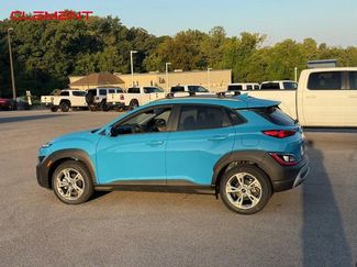 Used 2023 Hyundai Kona SEL video 2