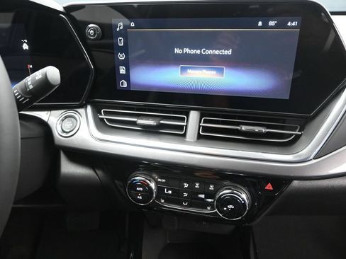 New 2026 Chevrolet Trax ACTIV w/ Driver Confidence Package FWD image 28