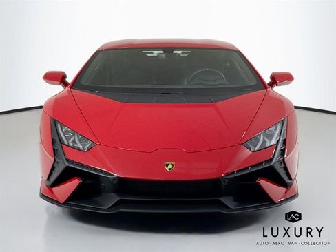 Used 2023 Lamborghini Huracan Tecnica image 8
