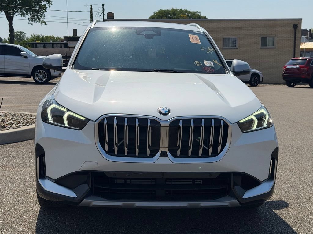 Used 2023 BMW X1 xDrive28i w/ Premium Package AWD/4WD image 8