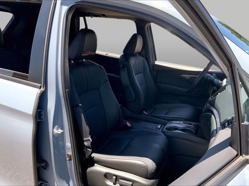 Used 2023 Honda Passport TrailSport image 8
