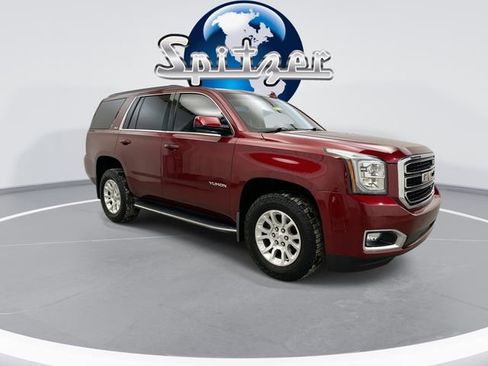 Used 2017 GMC Yukon SLT image 2