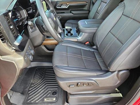 Used 2024 Chevrolet Silverado 2500 High Country image 13