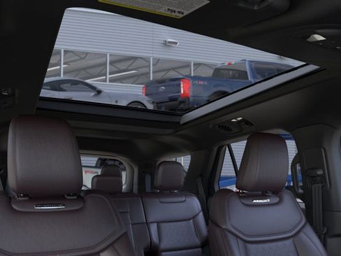 New 2026 Ford Explorer Platinum image 22