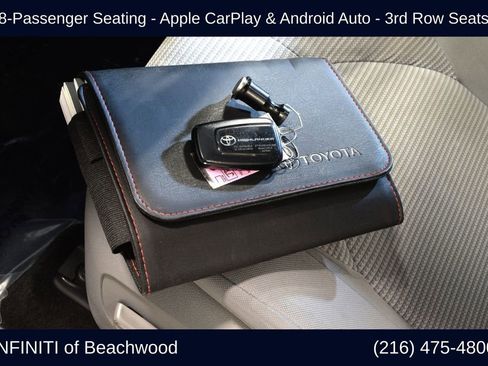 Used 2023 Toyota Highlander LE image 38