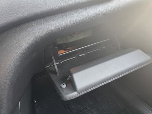 Used 2020 Jeep Cherokee Latitude Lux w/ Comfort/Convenience Group image 14