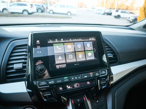 Used 2023 Honda Odyssey Sport image 24