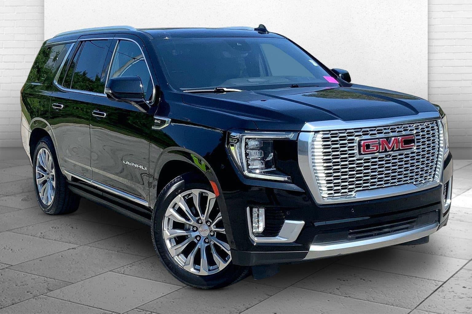 Used 2024 GMC Yukon Denali w/ Denali Reserve Package AWD/4WD image 1