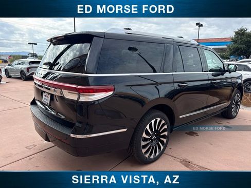 Used 2023 Lincoln Navigator L Black Label AWD/4WD image 7