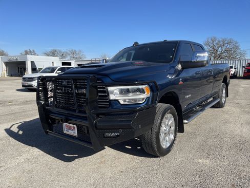 Used 2024 RAM 3500 Laramie w/ Sport Appearance Package image 8