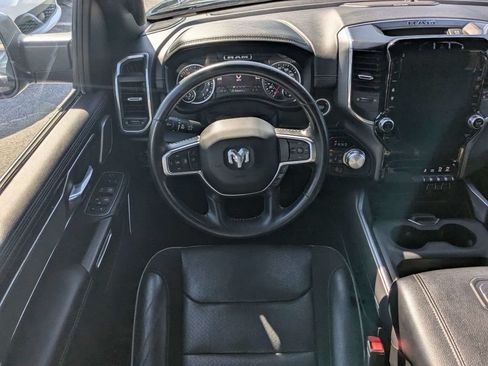 Used 2022 RAM 1500 Laramie AWD/4WD image 16