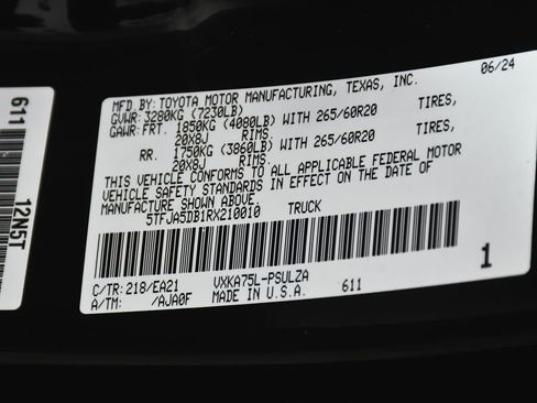 Used 2024 Toyota Tundra Limited w/ Power Package AWD/4WD image 16