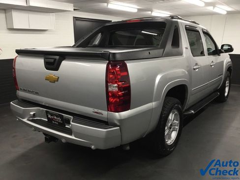 Used 2012 Chevrolet Avalanche LT w/ Suspension Package, Off-Road image 11