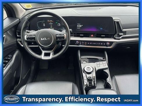 Used 2023 Kia Sportage EX image 13