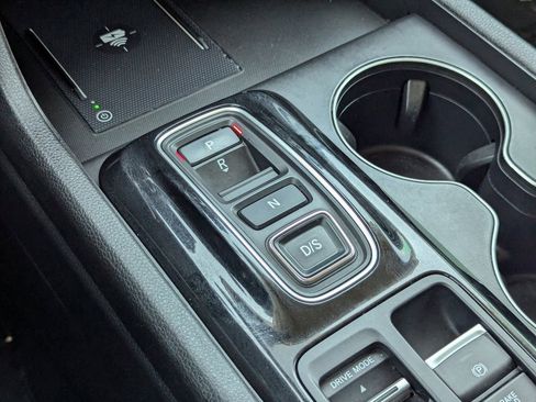 Certified 2025 Honda Pilot EX-L image 28