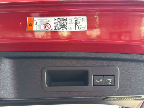 New 2026 Toyota 4Runner Limited AWD/4WD image 9