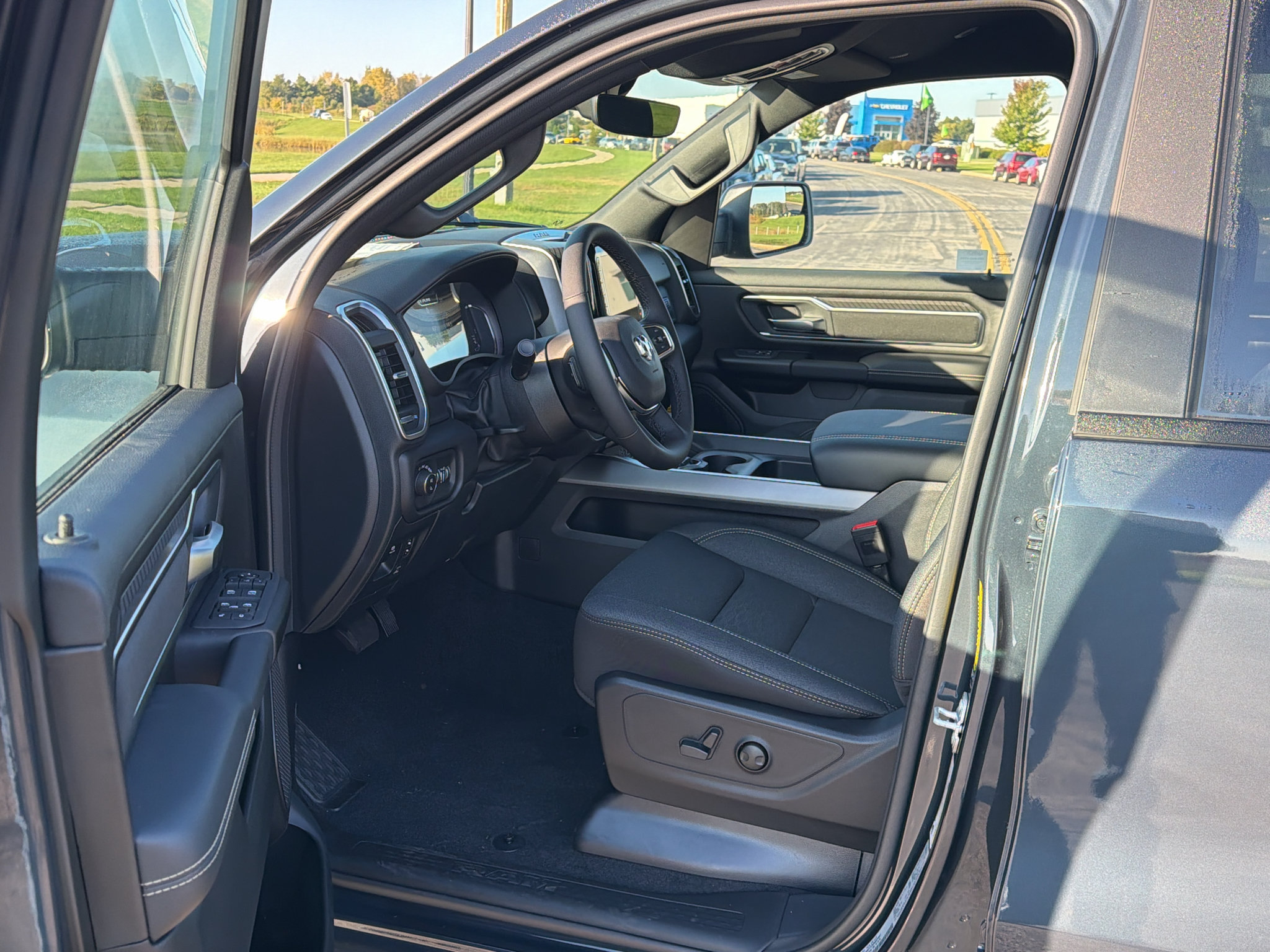 New 2027 RAM 1500 Big Horn AWD/4WD image 13