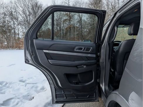 Used 2017 Ford Explorer Sport w/ Equipment Group 401A image 11