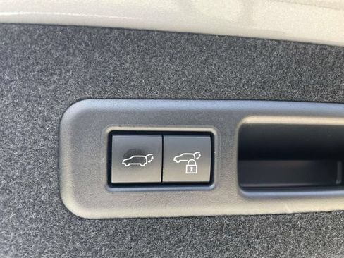 Used 2022 Lexus RX 350L FWD w/ Premium Package image 10