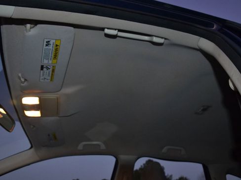 Used 2015 Honda CR-V LX image 28