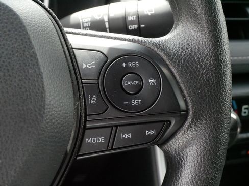 Certified 2025 Toyota RAV4 XLE AWD/4WD image 25