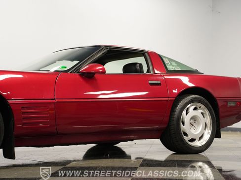 Used 1991 Chevrolet Corvette ZR-1 RWD image 23