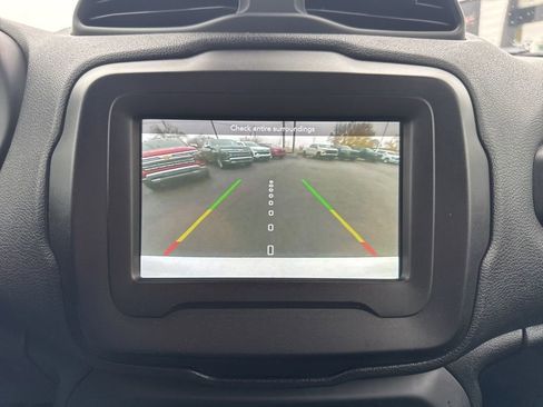 Used 2020 Jeep Renegade Latitude image 18